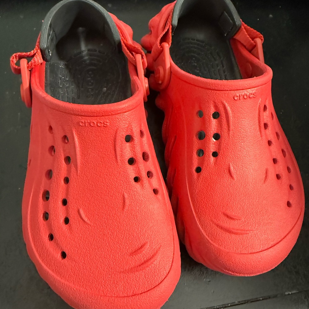 CROCS Kids Vibrant Red Water Shoes
